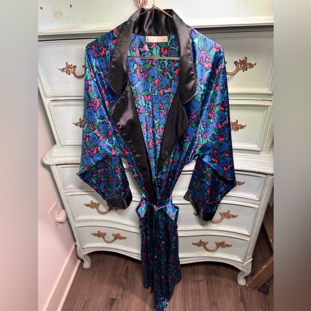 Vintage Erika Taylor Floral Robe with Black Trim